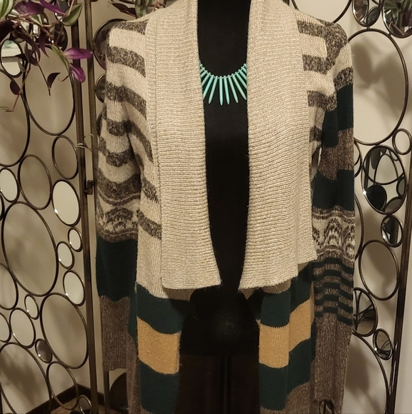 Romeo and Juliet Couture Cardigan - Picture 2 of 6